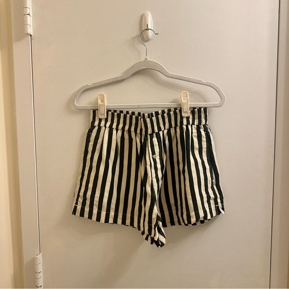 Kith Green and Off-White Striped Women's Boxer Shorts size Small